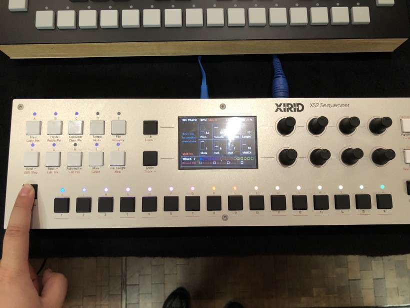 Superbooth 18 展會(huì)：XIRID XS2 新時(shí)代的 64 軌 MIDI 音序器第一時(shí)間上手