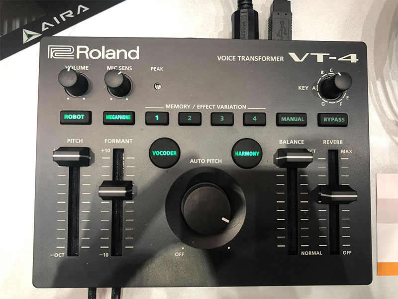 來看看這款變聲器 Roland VT-4 人聲效果器