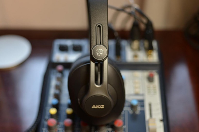 新生代的別樣情懷——AKG K371 頭戴式耳機(jī)開(kāi)箱評(píng)測(cè)